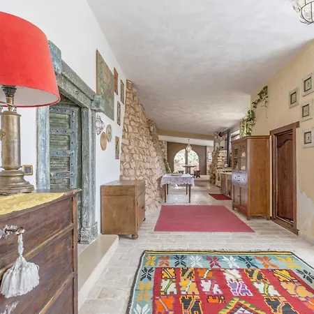 Aurora Villa *
