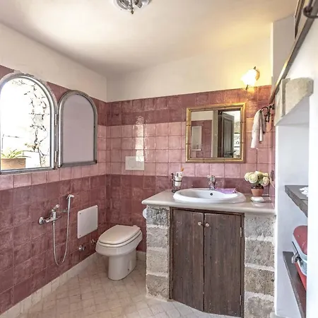 Aurora Villa